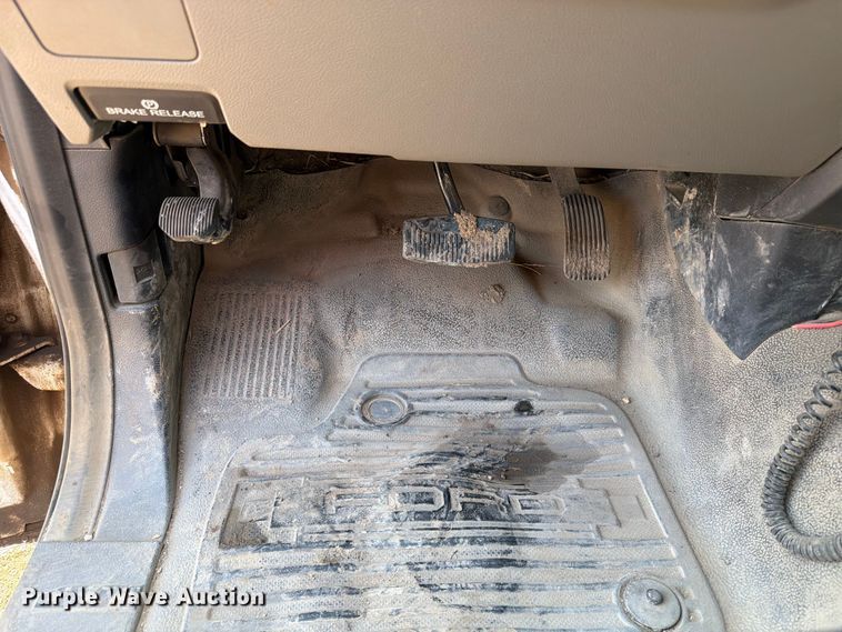 image for item ER1821 2020 Ford F450 Super Duty Crew Cab utility / service truck