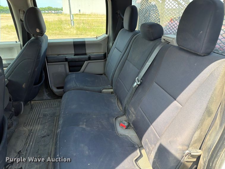image for item ER1821 2020 Ford F450 Super Duty Crew Cab utility / service truck