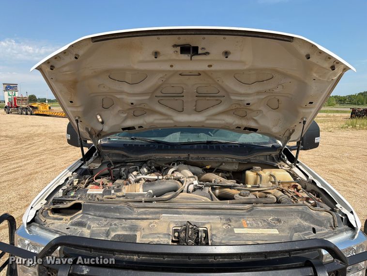 image for item ER1821 2020 Ford F450 Super Duty Crew Cab utility / service truck