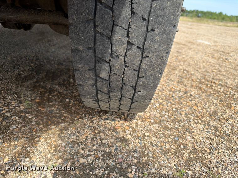 image for item ER1821 2020 Ford F450 Super Duty Crew Cab utility / service truck