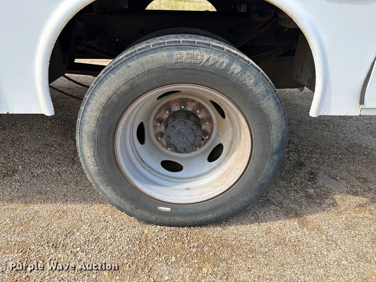 image for item ER1821 2020 Ford F450 Super Duty Crew Cab utility / service truck