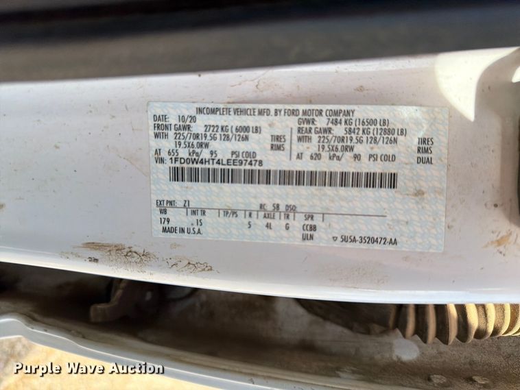 image for item ER1821 2020 Ford F450 Super Duty Crew Cab utility / service truck