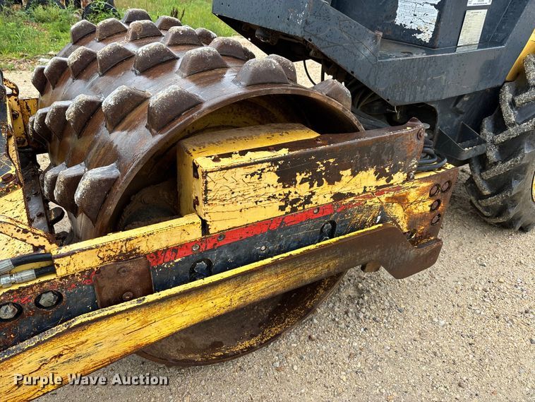 image for item ER3058 HyPac C812C single drum padfoot vibratory roller compactor