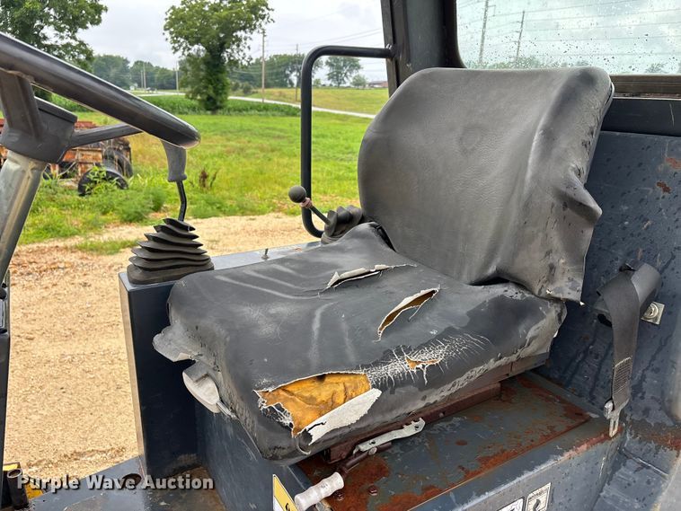 image for item ER3058 HyPac C812C single drum padfoot vibratory roller compactor