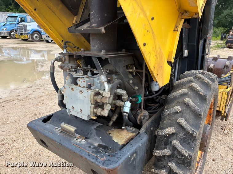image for item ER3058 HyPac C812C single drum padfoot vibratory roller compactor