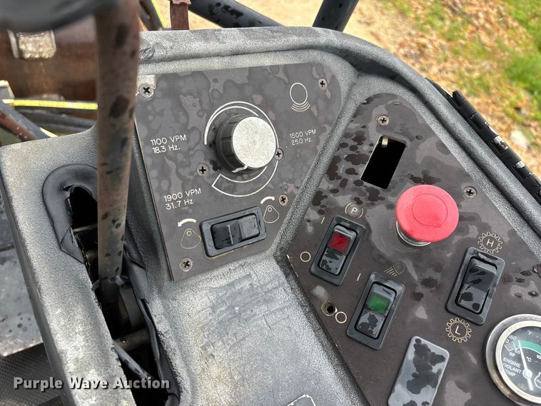 image for item ER3059 2002 Ingersoll Rand SD-70F Pro Pac single drum padfoot vibratory roller compactor