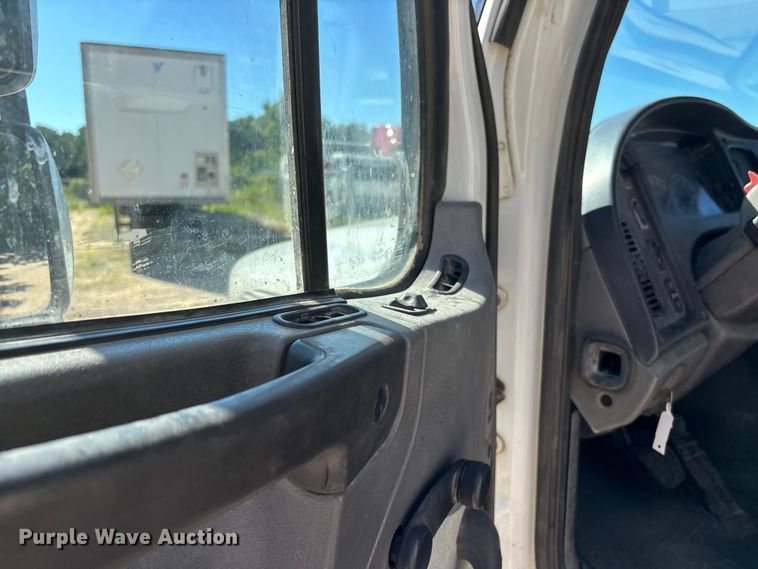 image for item ER3062 2005 Freightliner Business Class M2 dump truck