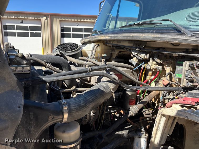 image for item ER3062 2005 Freightliner Business Class M2 dump truck