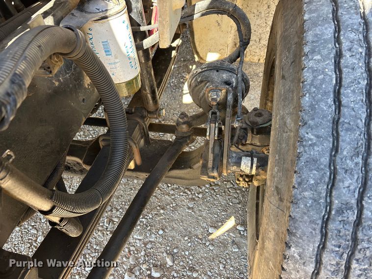 image for item ER3062 2005 Freightliner Business Class M2 dump truck