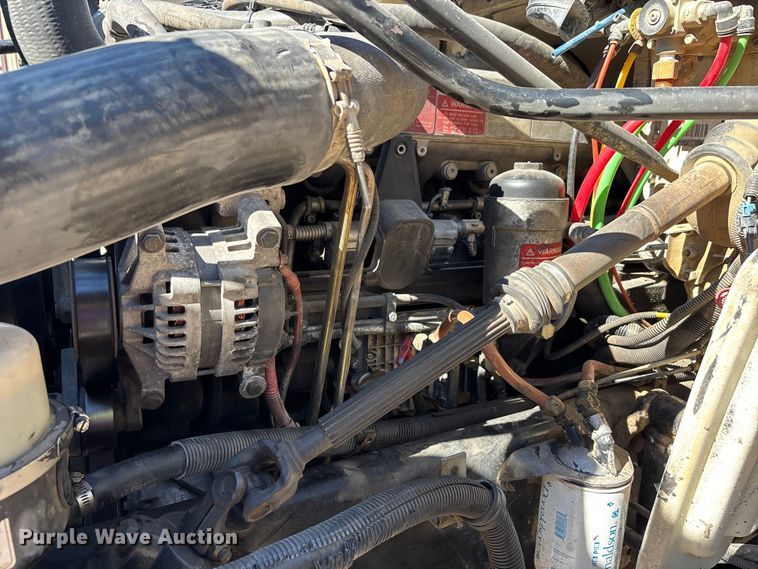 image for item ER3062 2005 Freightliner Business Class M2 dump truck
