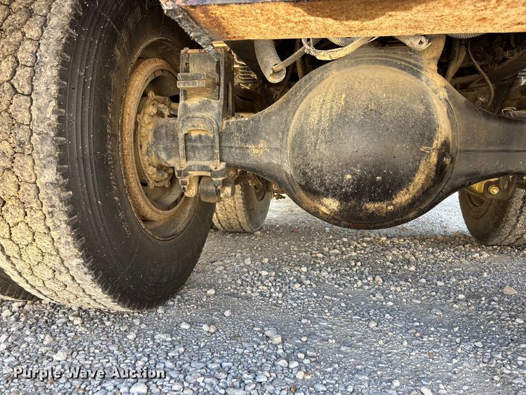 image for item ER3062 2005 Freightliner Business Class M2 dump truck