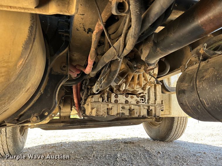 image for item ER3062 2005 Freightliner Business Class M2 dump truck
