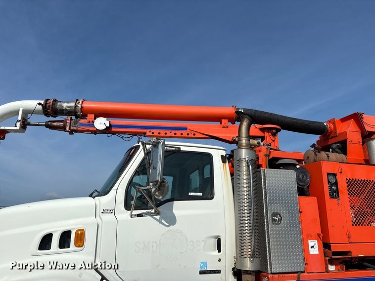 image for item ER3072 2007 Sterling L7500 hydrovac truck