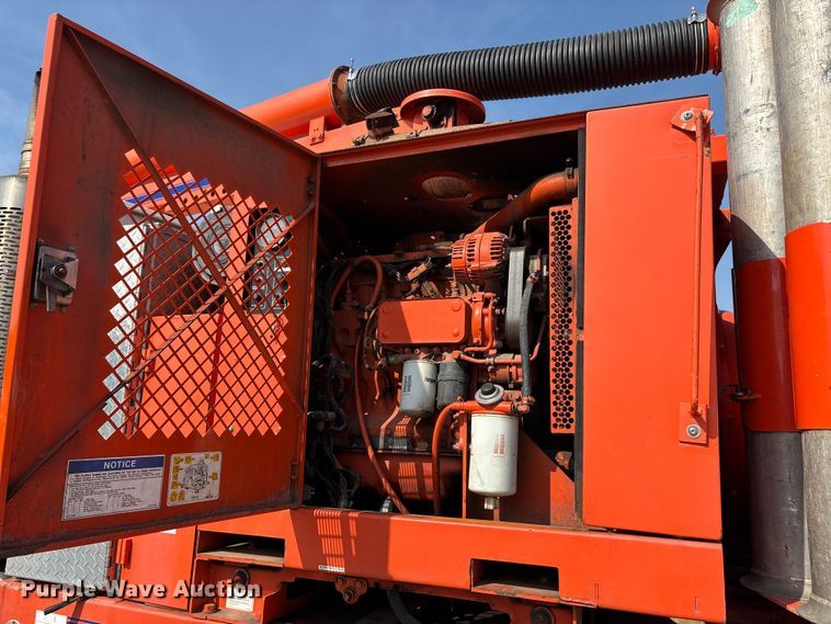 image for item ER3072 2007 Sterling L7500 hydrovac truck