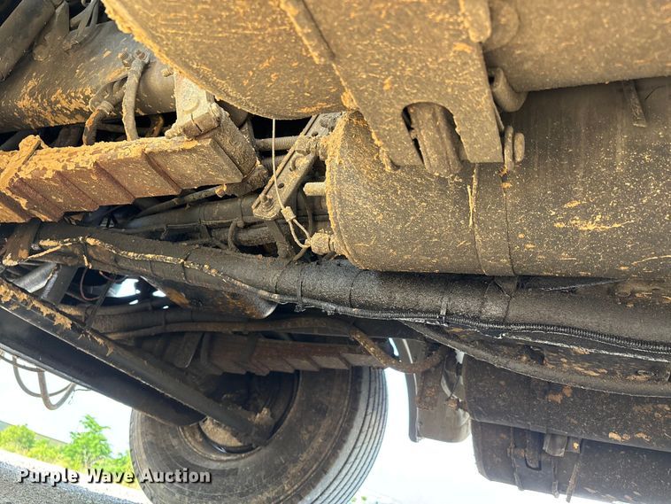 image for item ER3072 2007 Sterling L7500 hydrovac truck