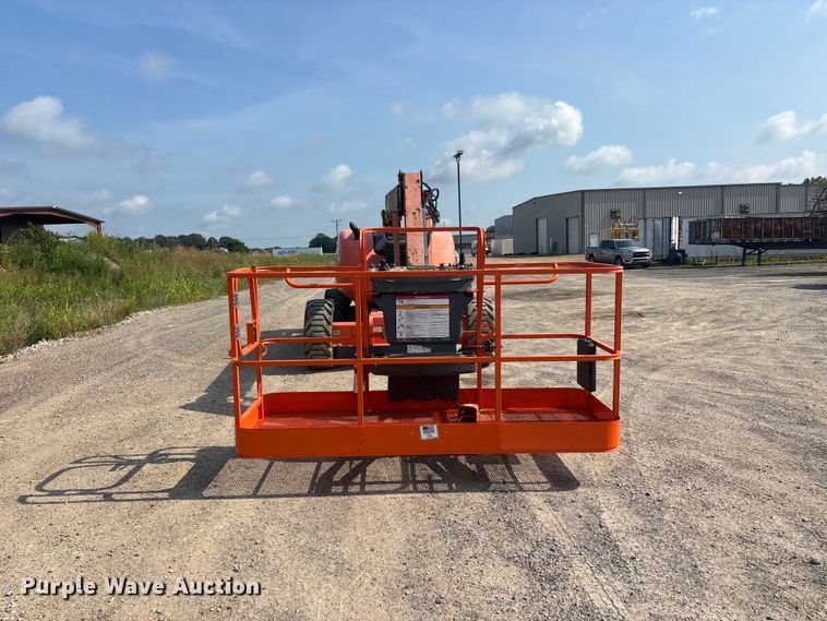image for item ER3073 2012 JLG 600AJ boom lift