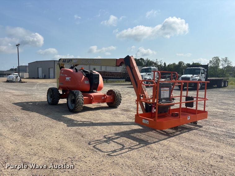 image for item ER3073 2012 JLG 600AJ boom lift