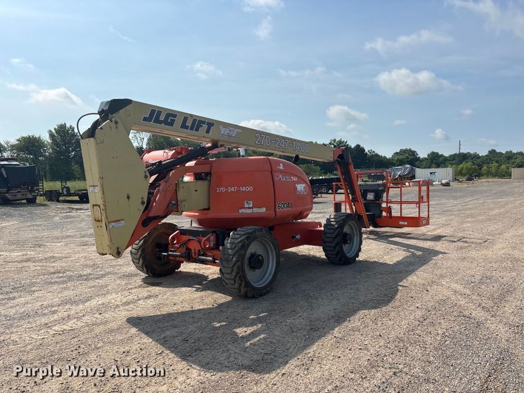 image for item ER3073 2012 JLG 600AJ boom lift
