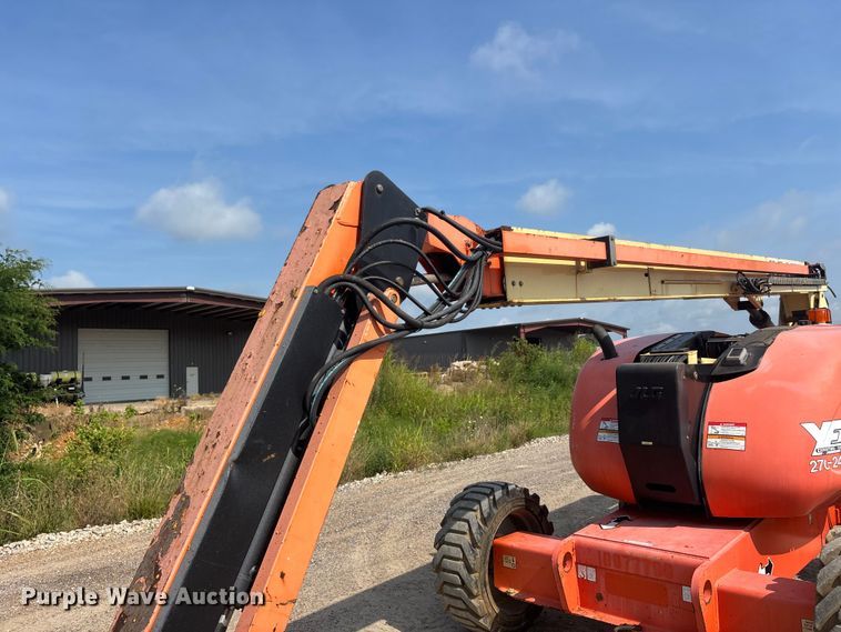 image for item ER3073 2012 JLG 600AJ boom lift