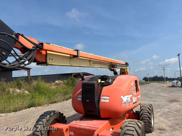 image for item ER3073 2012 JLG 600AJ boom lift