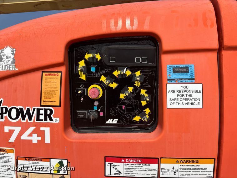 image for item ER3073 2012 JLG 600AJ boom lift