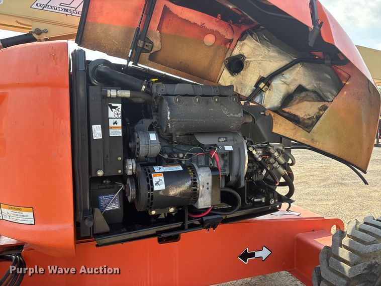 image for item ER3073 2012 JLG 600AJ boom lift