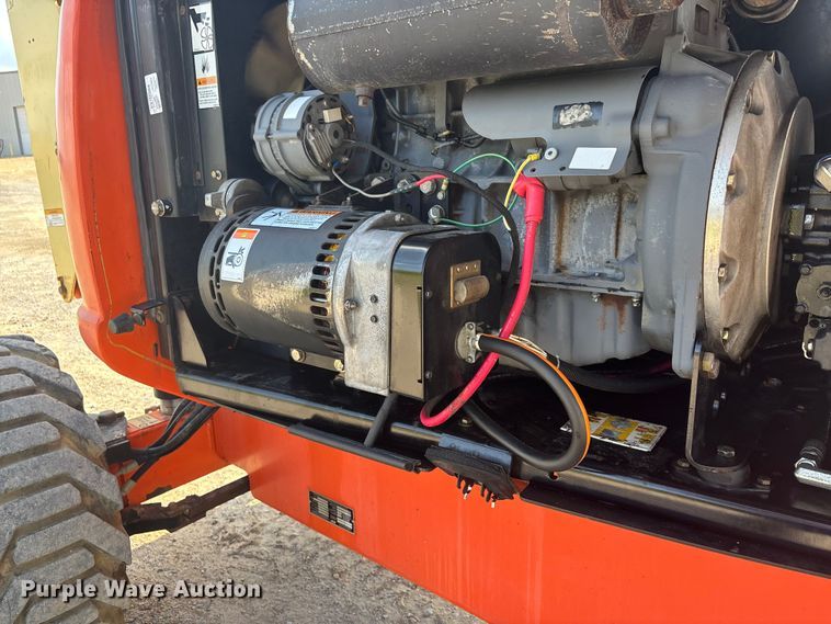 image for item ER3073 2012 JLG 600AJ boom lift