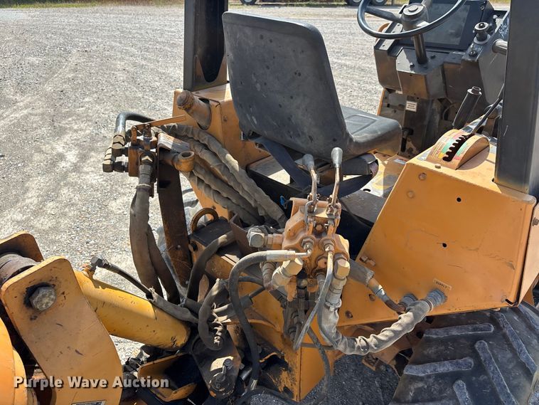 image for item ER3076 1995 Case 460 cable plow