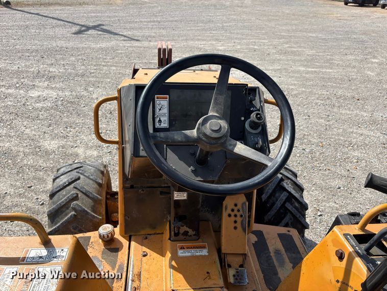 image for item ER3076 1995 Case 460 cable plow