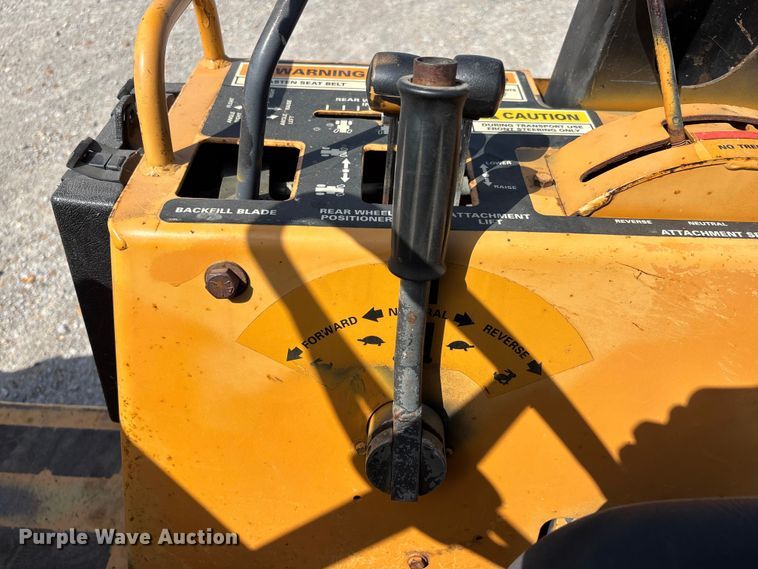 image for item ER3076 1995 Case 460 cable plow