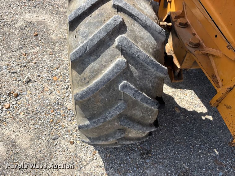 image for item ER3076 1995 Case 460 cable plow