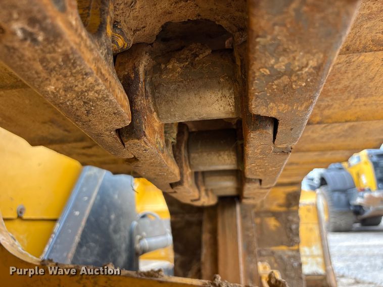 image for item ER3102 2023 John Deere 650 P-Tier dozer