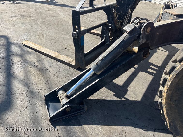 image for item ER7672 2013 JLG G12-55A telehandler