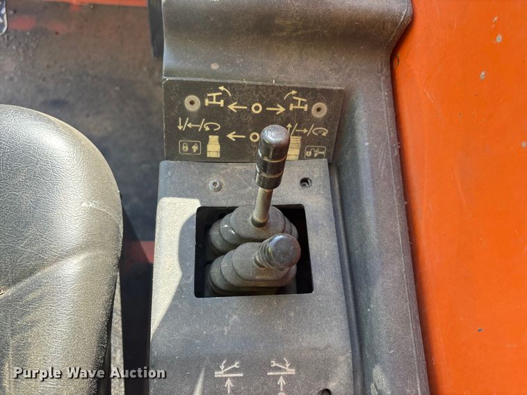image for item ER7672 2013 JLG G12-55A telehandler