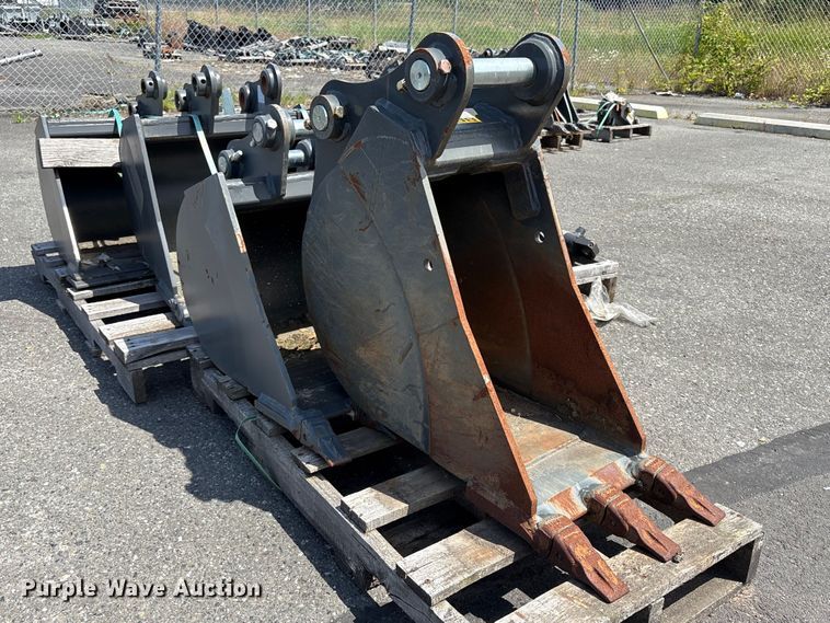 image for item ET0586 Excavator attachments