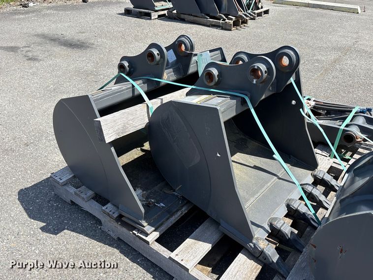 image for item ET0586 Excavator attachments