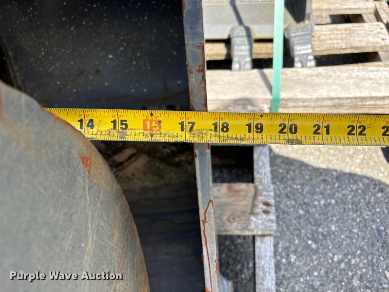 image for item ET0586 Excavator attachments