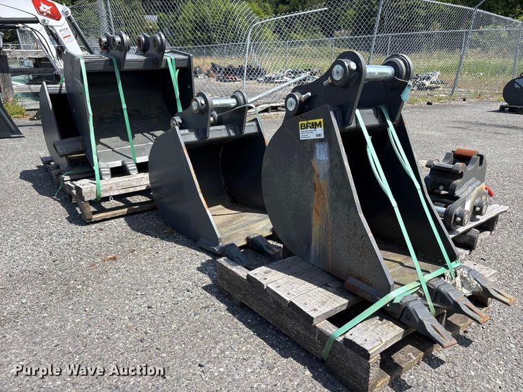 image for item ET0587 Excavator attachments