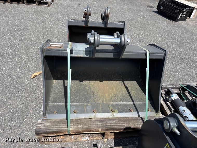 image for item ET0590 Excavator attachment