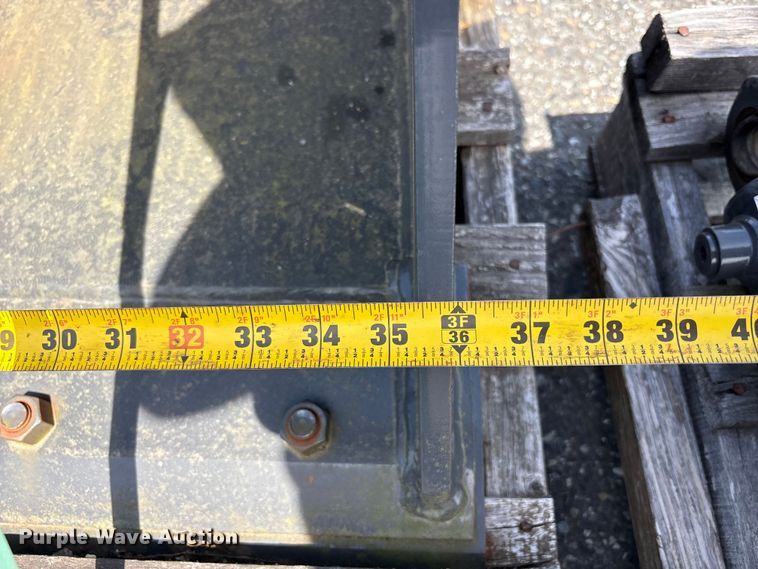image for item ET0590 Excavator attachment