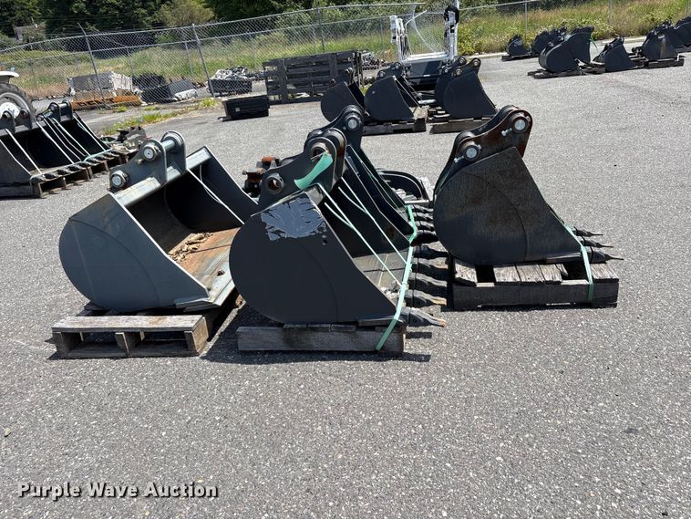 image for item ET0591 Excavator attachments