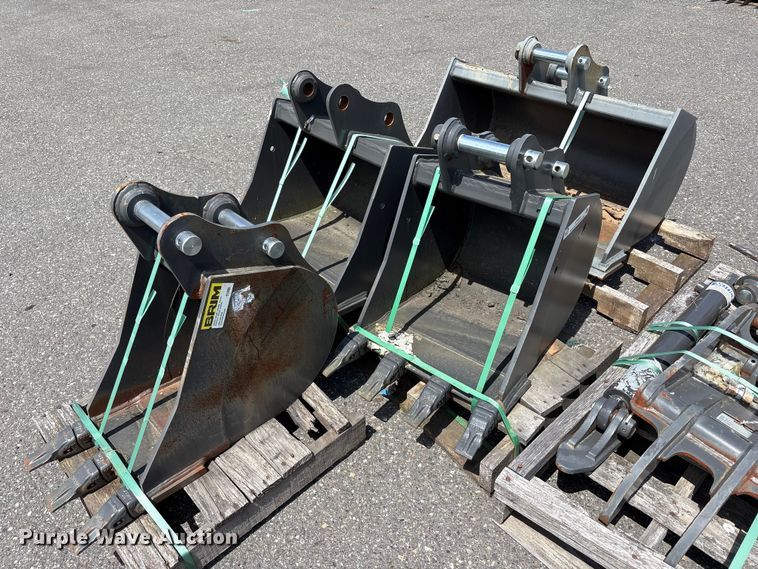 image for item ET0591 Excavator attachments