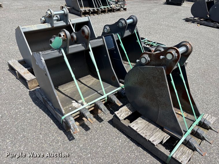 image for item ET0591 Excavator attachments