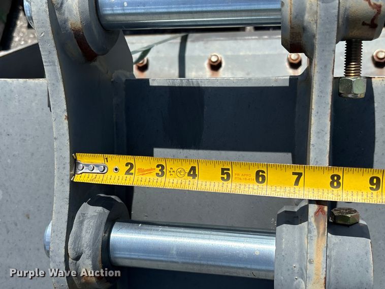 image for item ET0591 Excavator attachments