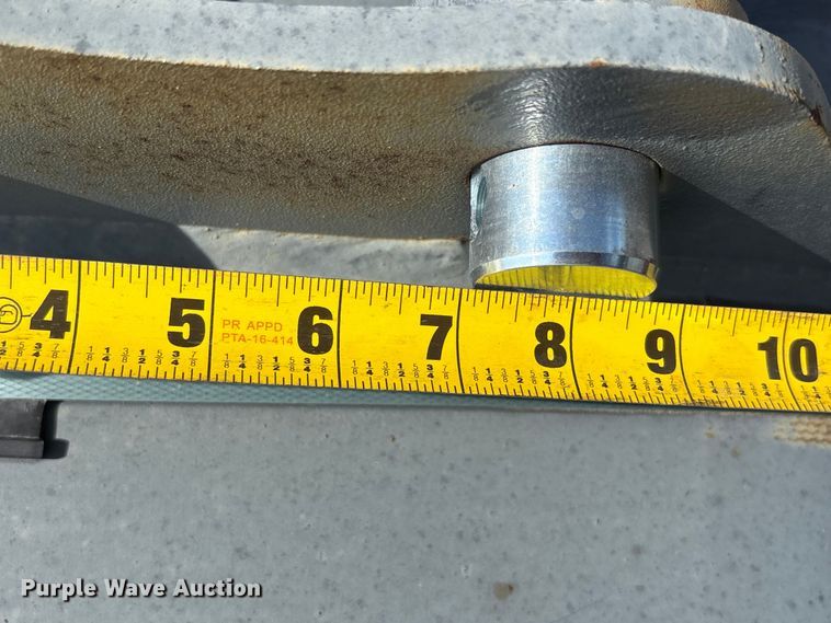 image for item ET0591 Excavator attachments