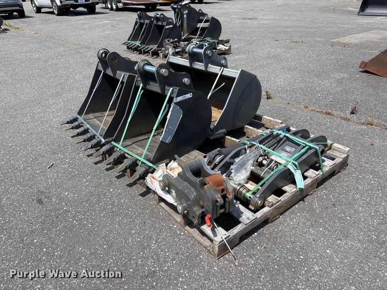 image for item ET0593 Excavator attachments