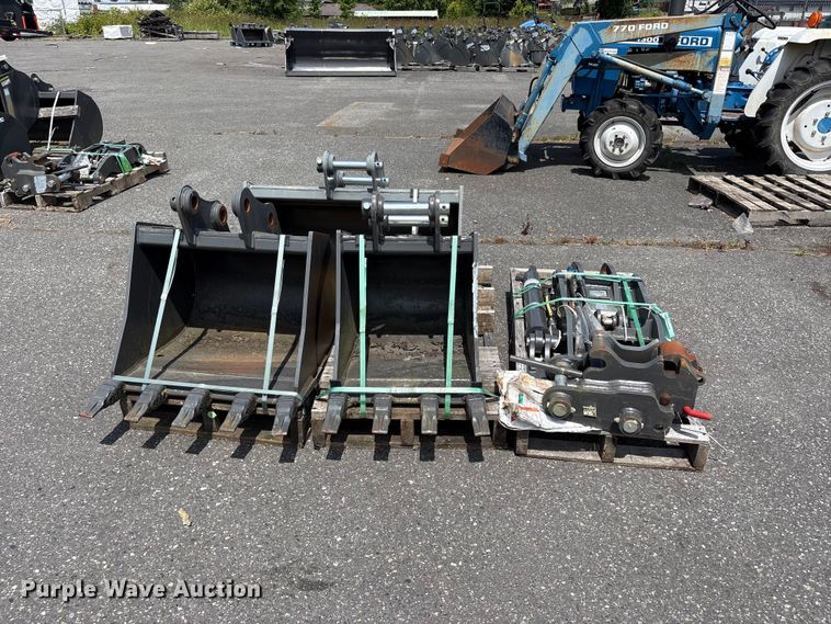 image for item ET0593 Excavator attachments