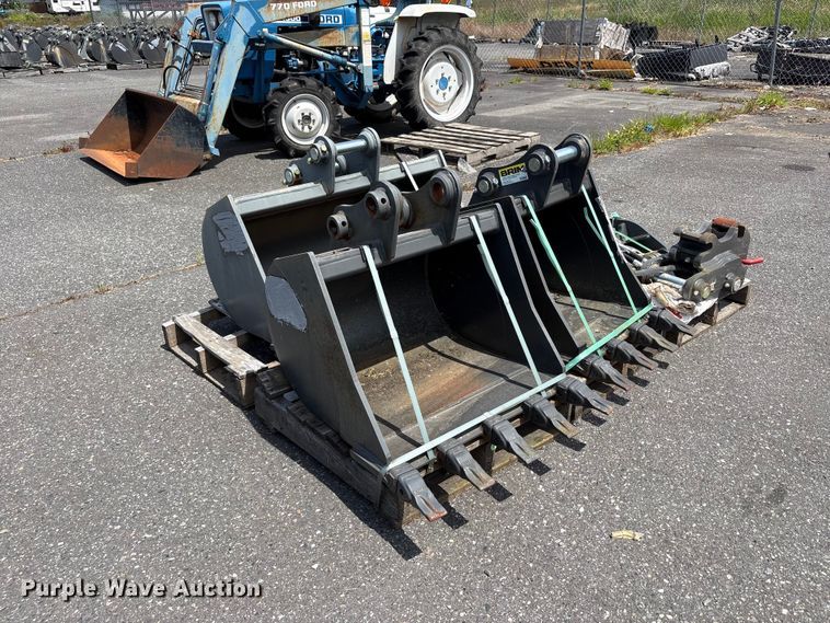 image for item ET0593 Excavator attachments