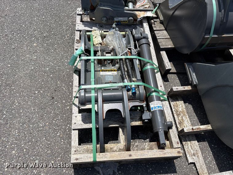 image for item ET0593 Excavator attachments