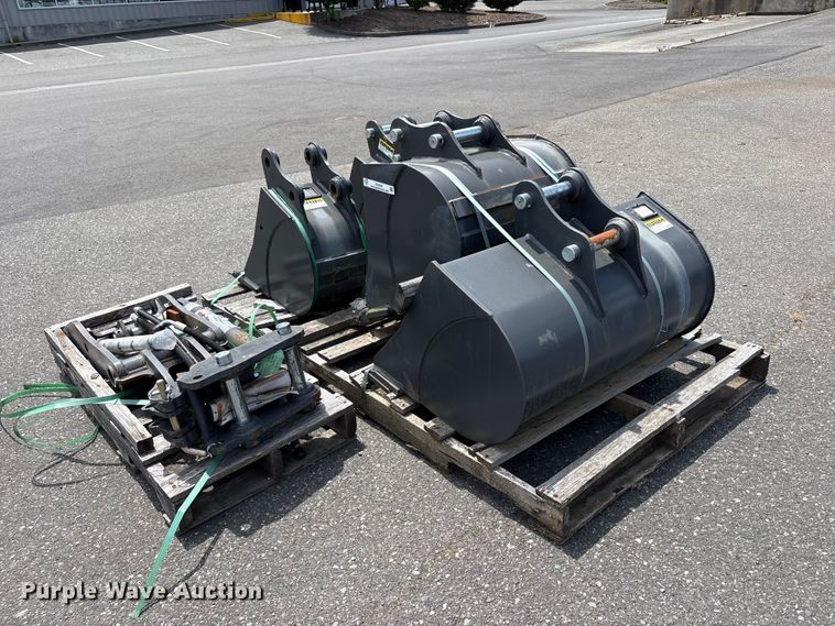image for item ET0597 Excavator attachments